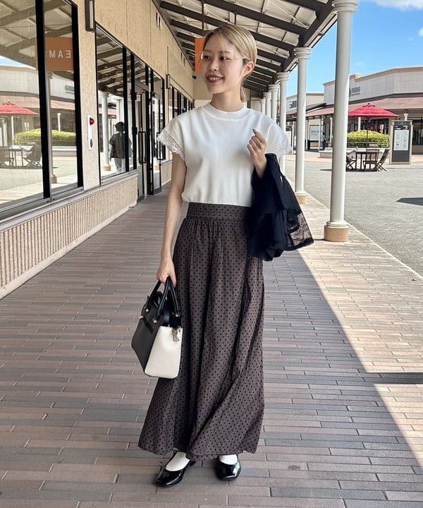 BEAMS HEARTの袖 レース ハイネック プルオーバーを使ったコーディネートを紹介します。｜Rakuten Fashion(楽天ファッション／旧楽天ブランドアベニュー)6180191