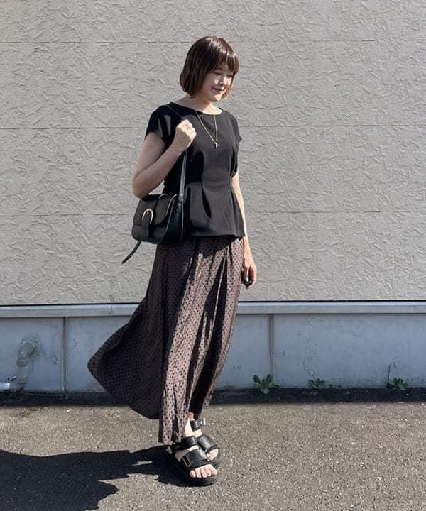 BEAMS HEARTのフロッキードット サテン スカートを使ったコーディネートを紹介します。｜Rakuten Fashion(楽天ファッション／旧楽天ブランドアベニュー)6180321