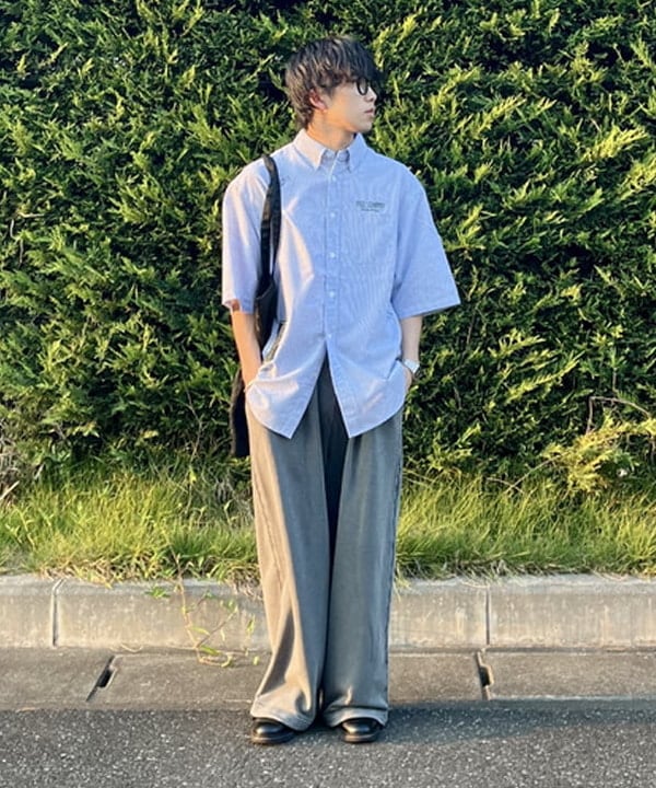 BEAMS HEARTのレタード オックス ビッグ ショートスリーブ シャツを使ったコーディネートを紹介します。｜Rakuten Fashion(楽天ファッション／旧楽天ブランドアベニュー)6180359