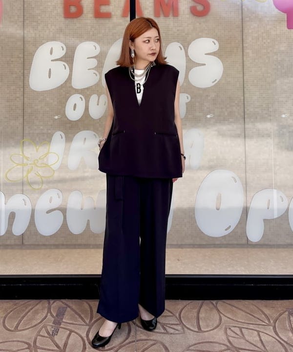 BEAMS HEARTのキーネック オーバー ベストを使ったコーディネートを紹介します。｜Rakuten Fashion(楽天ファッション／旧楽天ブランドアベニュー)6180374