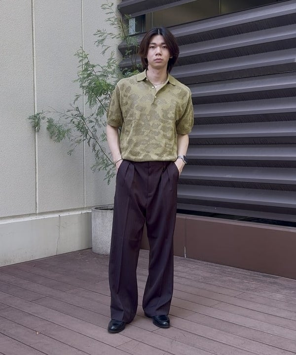 BEAMS MENのストライプ 2タック ワイドパンツを使ったコーディネートを紹介します。｜Rakuten Fashion(楽天ファッション／旧楽天ブランドアベニュー)6180437