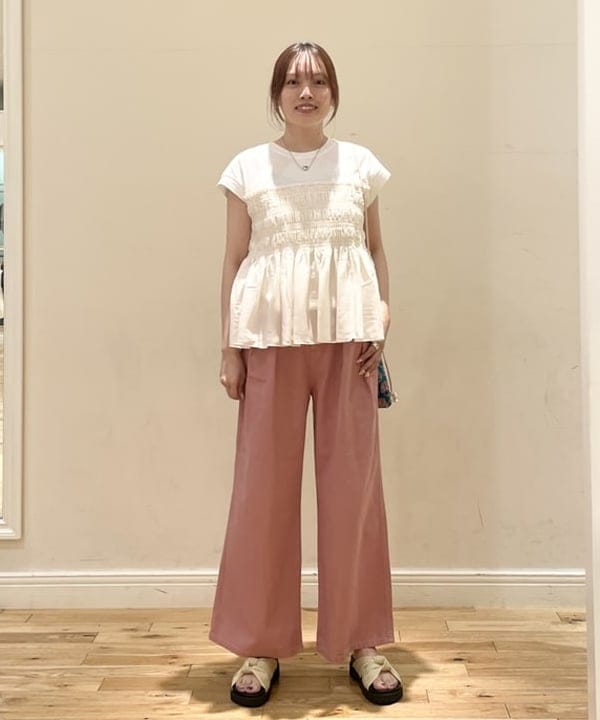 BEAMS HEARTの異素材シャーリング フレンチ プルオーバーを使ったコーディネートを紹介します。｜Rakuten Fashion(楽天ファッション／旧楽天ブランドアベニュー)6180448