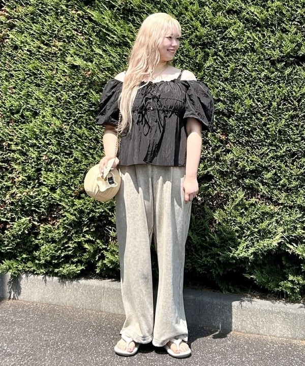 BEAMS WOMENのスノーウォッシュ スウェットパンツを使ったコーディネートを紹介します。｜Rakuten Fashion(楽天ファッション／旧楽天ブランドアベニュー)6180507