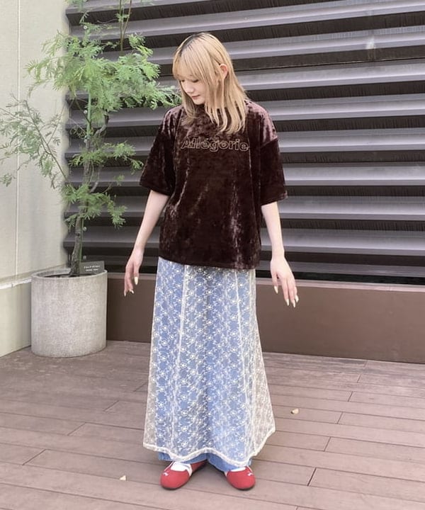 BEAMS HEARTの刺繍ロゴ ベロア Tシャツを使ったコーディネートを紹介します。｜Rakuten Fashion(楽天ファッション／旧楽天ブランドアベニュー)6180602