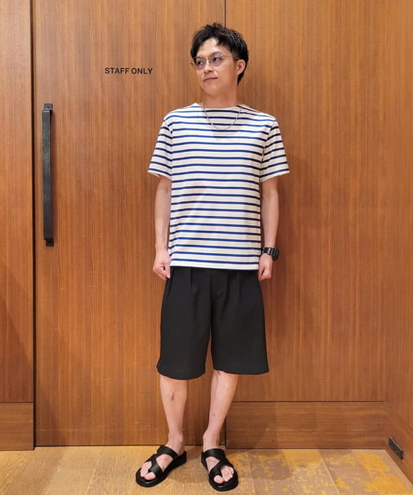 BEAMS HEARTのBEAMS HEART / クロスストラップ フェイクレザー サンダルを使ったコーディネートを紹介します。｜Rakuten Fashion(楽天ファッション／旧楽天ブランドアベニュー)6180612