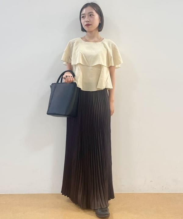 BEAMS HEARTの変形プリーツ ロングスカートを使ったコーディネートを紹介します。｜Rakuten Fashion(楽天ファッション／旧楽天ブランドアベニュー)6180709