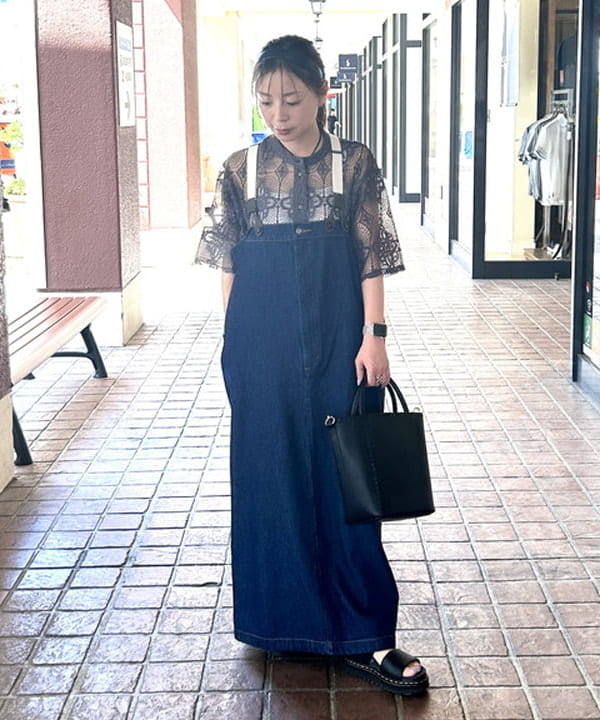 BEAMS HEARTのデニム ジャンパースカートを使ったコーディネートを紹介します。｜Rakuten Fashion(楽天ファッション／旧楽天ブランドアベニュー)6180750