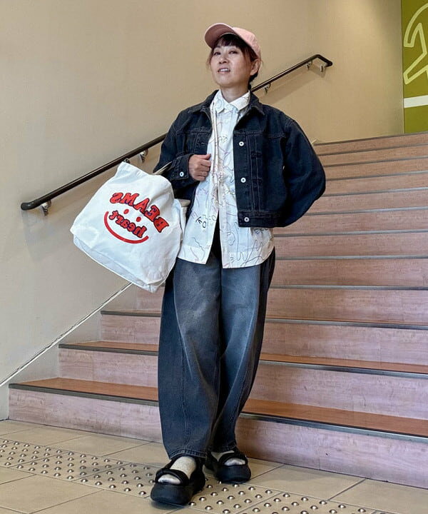 BEAMS HEARTのクロップド デニム ジャケットを使ったコーディネートを紹介します。｜Rakuten Fashion(楽天ファッション／旧楽天ブランドアベニュー)6180755