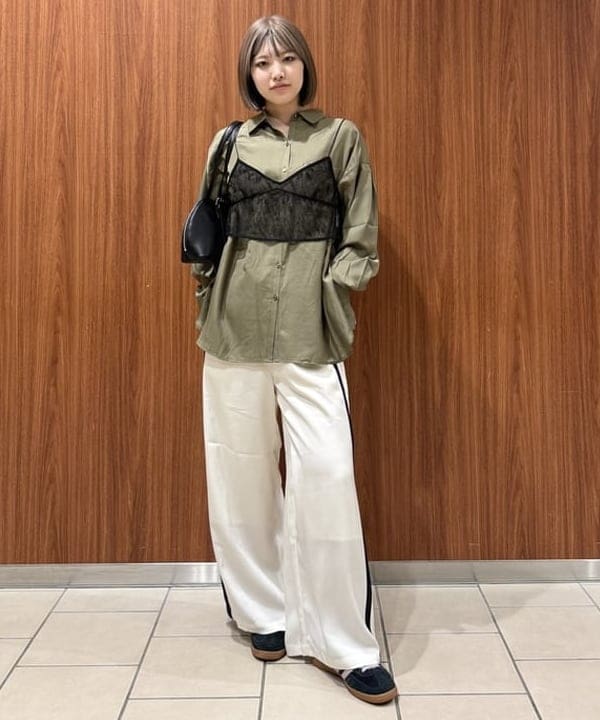 BEAMS HEARTのビスチェ * ロングスリーブシャツ(セットアイテム)を使ったコーディネートを紹介します。｜Rakuten Fashion(楽天ファッション／旧楽天ブランドアベニュー)6180757