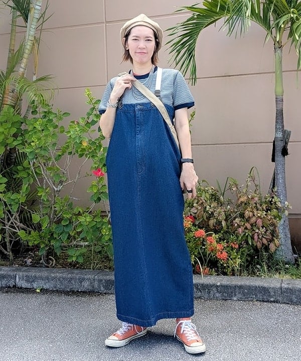 BEAMS HEARTのデニム ジャンパースカートを使ったコーディネートを紹介します。｜Rakuten Fashion(楽天ファッション／旧楽天ブランドアベニュー)6180763