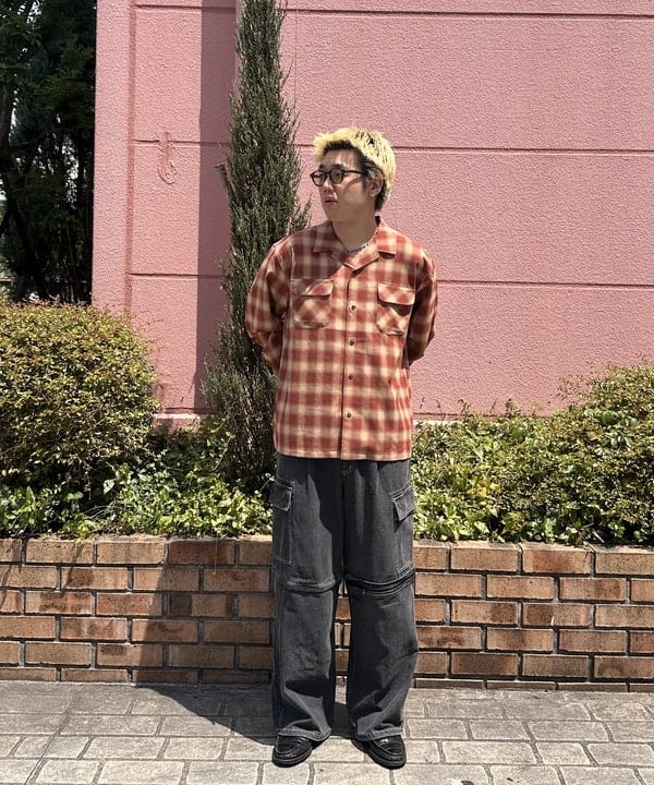 BEAMS HEARTのポリエステル レーヨン オンブレーチェック シャツを使ったコーディネートを紹介します。｜Rakuten Fashion(楽天ファッション／旧楽天ブランドアベニュー)6180806