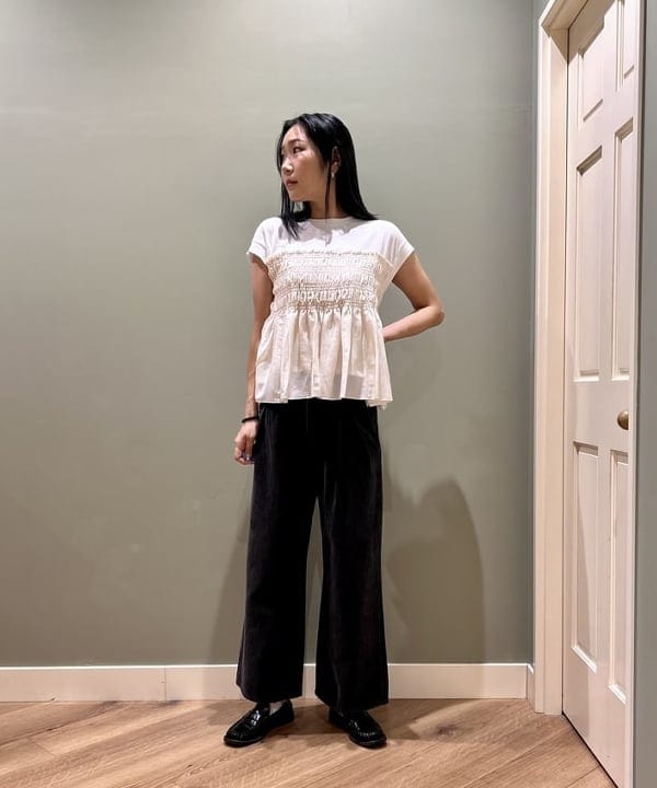 BEAMS HEARTの異素材シャーリング フレンチ プルオーバーを使ったコーディネートを紹介します。｜Rakuten Fashion(楽天ファッション／旧楽天ブランドアベニュー)6180853