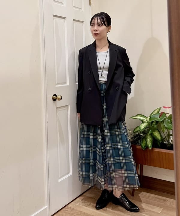 BEAMS HEARTのアシメ カットアウト タンクトップを使ったコーディネートを紹介します。｜Rakuten Fashion(楽天ファッション／旧楽天ブランドアベニュー)6180904