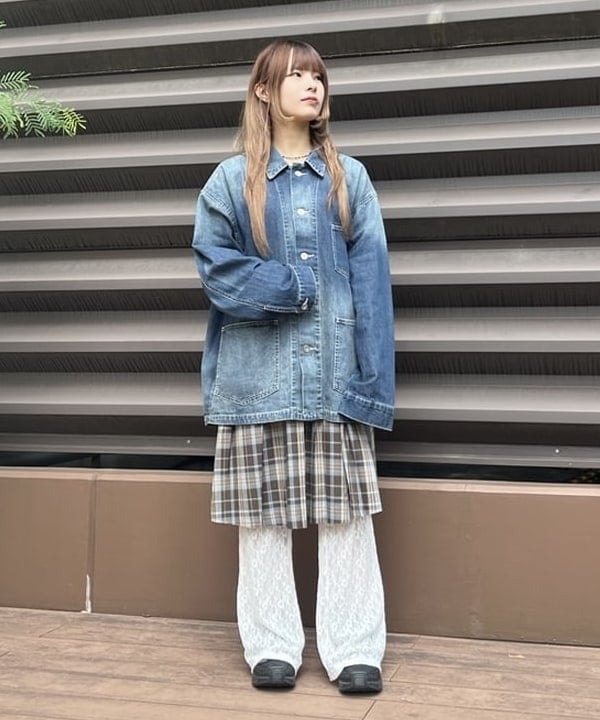 BEAMS HEARTのヴィンテージ デニムカバーオールを使ったコーディネートを紹介します。｜Rakuten Fashion(楽天ファッション／旧楽天ブランドアベニュー)6181004