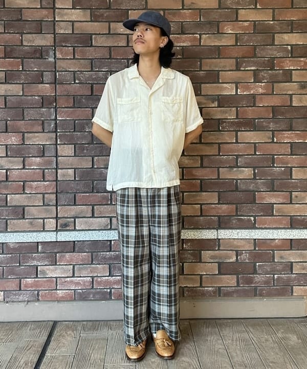 BEAMS HEARTのチェック スラックス ワイド パンツを使ったコーディネートを紹介します。｜Rakuten Fashion(楽天ファッション／旧楽天ブランドアベニュー)6181051