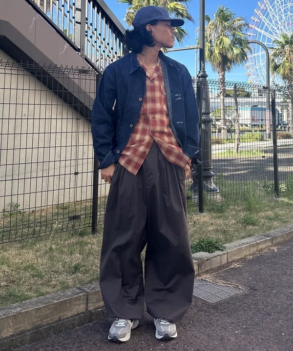 BEAMS HEARTのポリエステル レーヨン オンブレーチェック シャツを使ったコーディネートを紹介します。｜Rakuten Fashion(楽天ファッション／旧楽天ブランドアベニュー)6181052