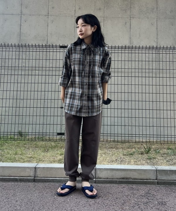 BEAMS HEARTの細ボウタイ チェック シャツを使ったコーディネートを紹介します。｜Rakuten Fashion(楽天ファッション／旧楽天ブランドアベニュー)6181178