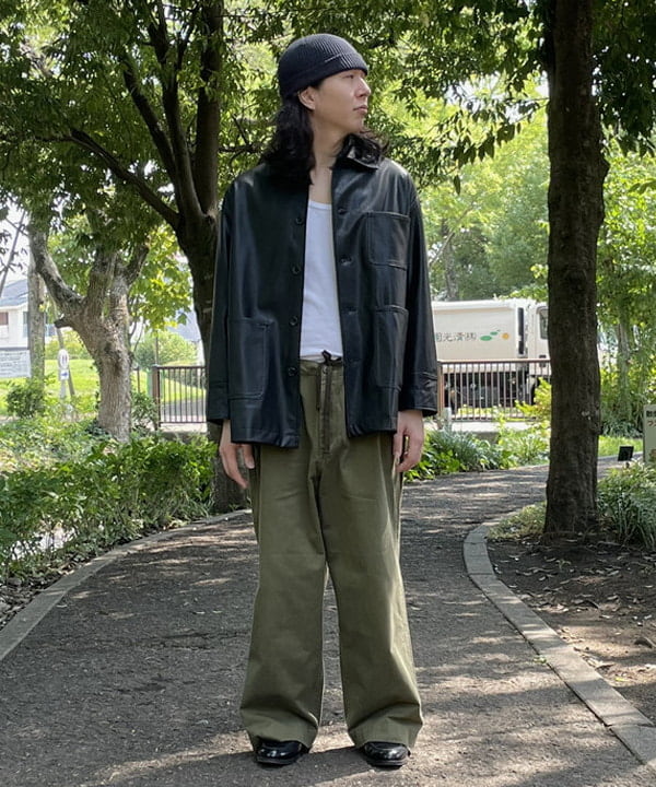 BEAMS MENのヴィンテージライク ワークジャケット 25AW レディース フェイクレザー オーバーサイズ 秋 ライトアウターを使ったコーディネートを紹介します。｜Rakuten Fashion(楽天ファッション／旧楽天ブランドアベニュー)6181244