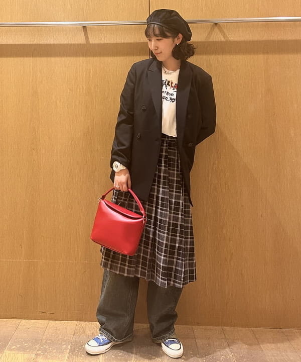 BEAMS WOMENのブラスト カーブ バギーデニムを使ったコーディネートを紹介します。｜Rakuten Fashion(楽天ファッション／旧楽天ブランドアベニュー)6181385