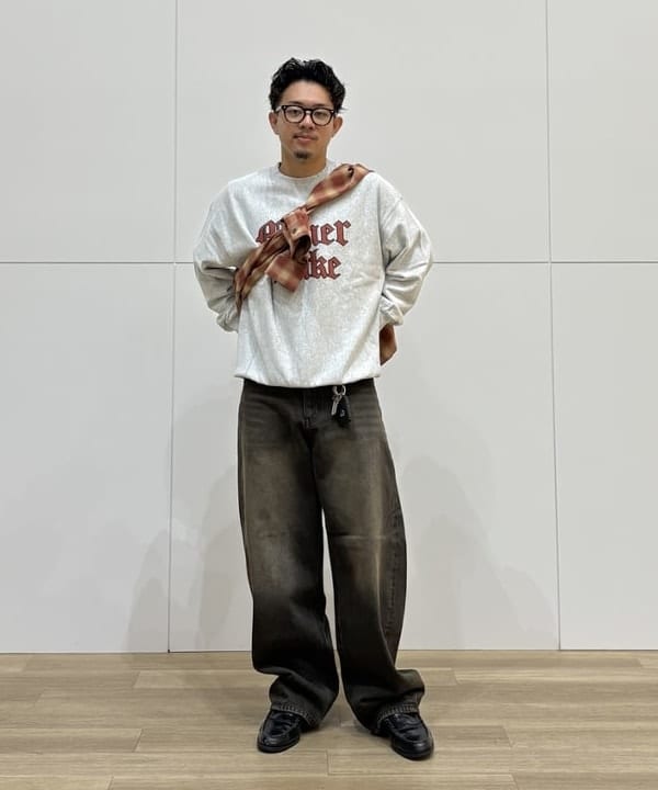 BEAMS HEARTのブラスト カーブ バギーデニムを使ったコーディネートを紹介します。｜Rakuten Fashion(楽天ファッション／旧楽天ブランドアベニュー)6181488