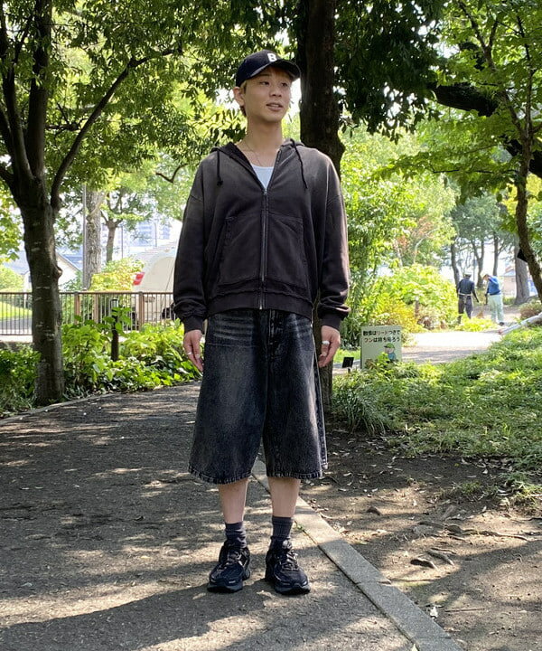 BEAMS HEARTのGMS 裏毛 ジップ パーカーを使ったコーディネートを紹介します。｜Rakuten Fashion(楽天ファッション／旧楽天ブランドアベニュー)6181519