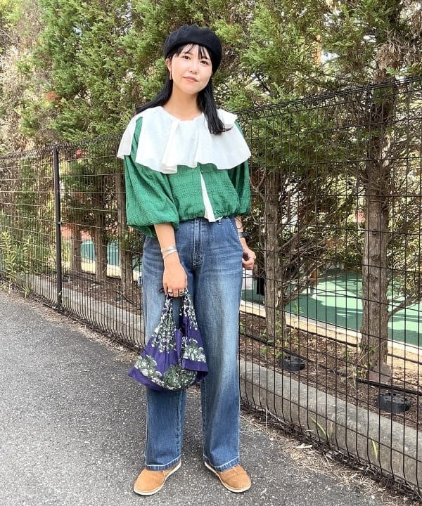 BEAMS HEARTのフリル ケープ ブラウスを使ったコーディネートを紹介します。｜Rakuten Fashion(楽天ファッション／旧楽天ブランドアベニュー)6181608