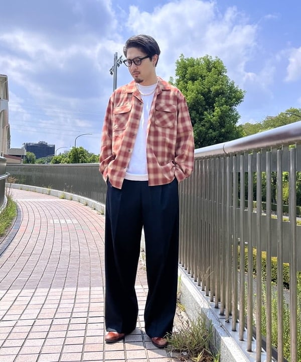 BEAMS HEARTのポリエステル レーヨン オンブレーチェック シャツを使ったコーディネートを紹介します。｜Rakuten Fashion(楽天ファッション／旧楽天ブランドアベニュー)6181709