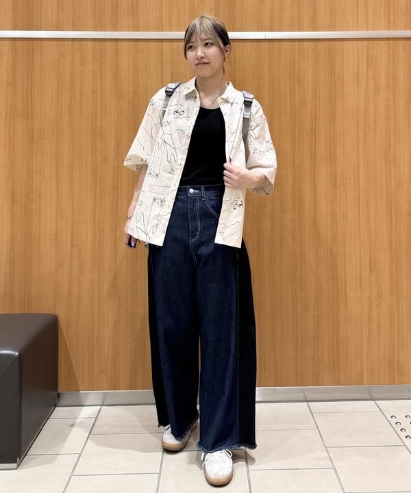 BEAMS HEARTのアシメ カットアウト タンクトップを使ったコーディネートを紹介します。｜Rakuten Fashion(楽天ファッション／旧楽天ブランドアベニュー)6181929