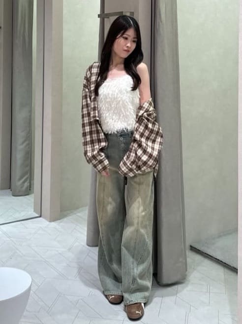 rienda★フロントボタンデザインハイウエストデニムパンツ フロントボタンデザインハイウエストデニムパンツ 夏服（デニム