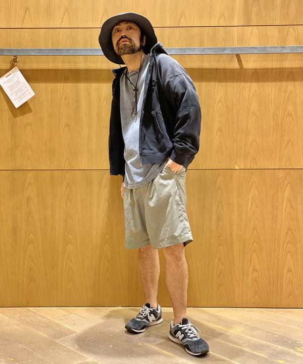 BEAMS HEARTのヴィンテージライク フルジップ パーカーを使ったコーディネートを紹介します。｜Rakuten Fashion(楽天ファッション／旧楽天ブランドアベニュー)6184504