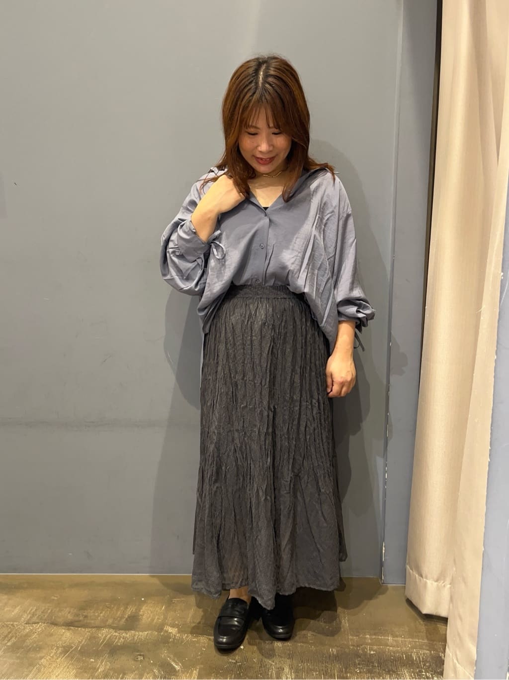 AMERICAN HOLICのシアーバックギャザーリボンシャツを使ったコーディネートを紹介します。｜Rakuten Fashion(楽天ファッション／旧楽天ブランドアベニュー)6185742