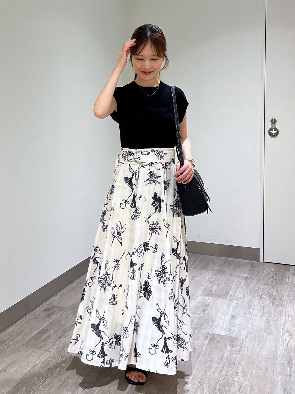 mysty womanの2WAYプチハイニットフレンチスリーブを使ったコーディネートを紹介します。｜Rakuten Fashion(楽天ファッション／旧楽天ブランドアベニュー)6191348