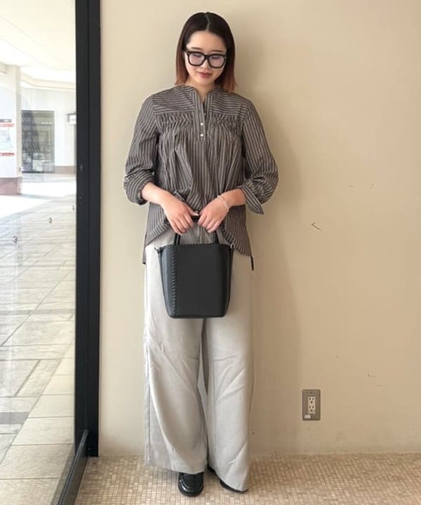 BEAMS HEARTの変形タック ノーカラー ブラウスを使ったコーディネートを紹介します。｜Rakuten Fashion(楽天ファッション／旧楽天ブランドアベニュー)6193736