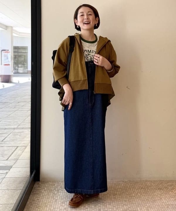 BEAMS HEARTのデニム ジャンパースカートを使ったコーディネートを紹介します。｜Rakuten Fashion(楽天ファッション／旧楽天ブランドアベニュー)6193836