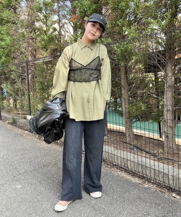 BEAMS HEARTのビスチェ * ロングスリーブシャツ(セットアイテム)を使ったコーディネートを紹介します。｜Rakuten Fashion(楽天ファッション／旧楽天ブランドアベニュー)6195522