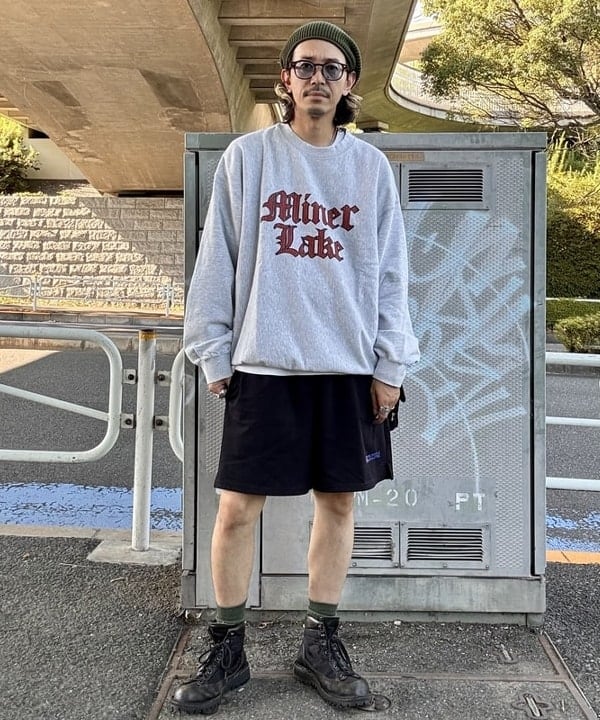 BEAMS HEARTのオールド イングリッシュ グラフィック スウェットを使ったコーディネートを紹介します。｜Rakuten Fashion(楽天ファッション／旧楽天ブランドアベニュー)6196634