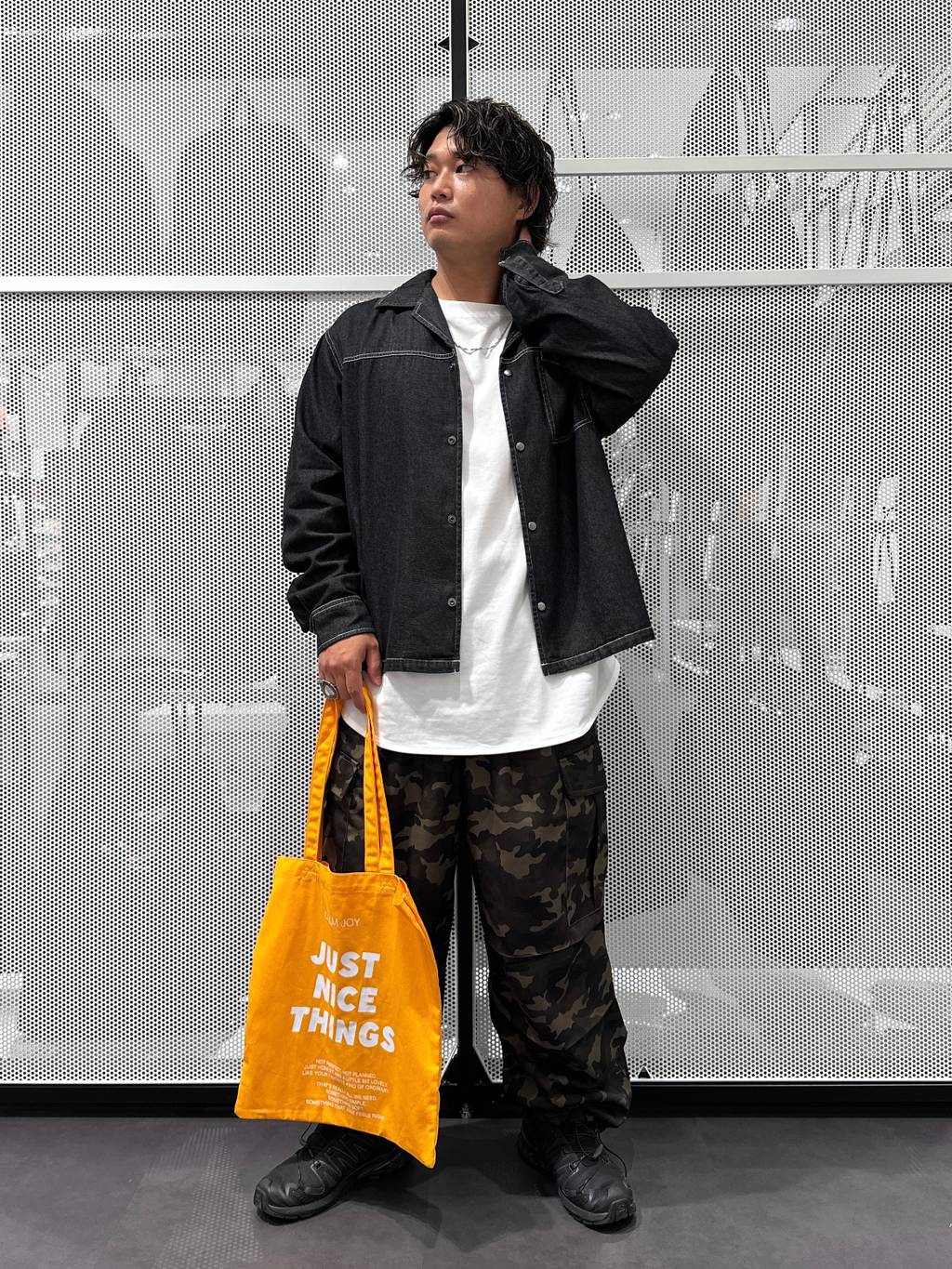 LAKOLEのデニムショートオープンカラーシャツを使ったコーディネートを紹介します。｜Rakuten Fashion(楽天ファッション／旧楽天ブランドアベニュー)6197343