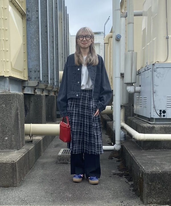 BEAMS HEARTのクロップド デニム ジャケットを使ったコーディネートを紹介します。｜Rakuten Fashion(楽天ファッション／旧楽天ブランドアベニュー)6200293