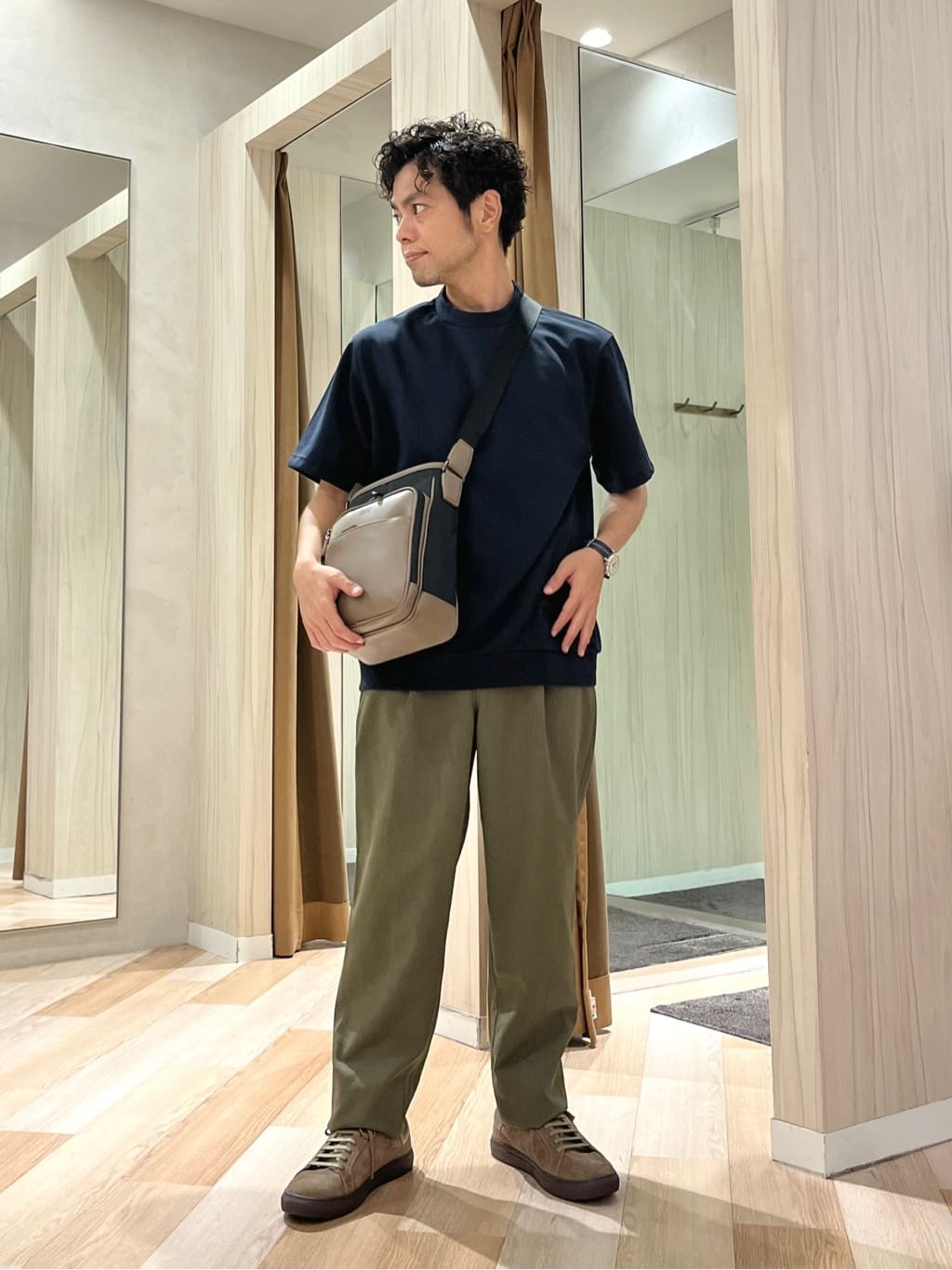 TAKEO KIKUCHIの【尾州ファブリック】 スライドパズル柄 ポンチ プルオーバーを使ったコーディネートを紹介します。｜Rakuten Fashion(楽天ファッション／旧楽天ブランドアベニュー)6203122