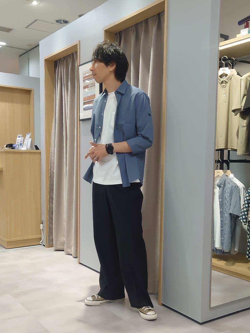 TAKEO KIKUCHIの【COOL CITY WEAR】DotAir(R)サッカー シャツを使ったコーディネートを紹介します。｜Rakuten Fashion(楽天ファッション／旧楽天ブランドアベニュー)6205865