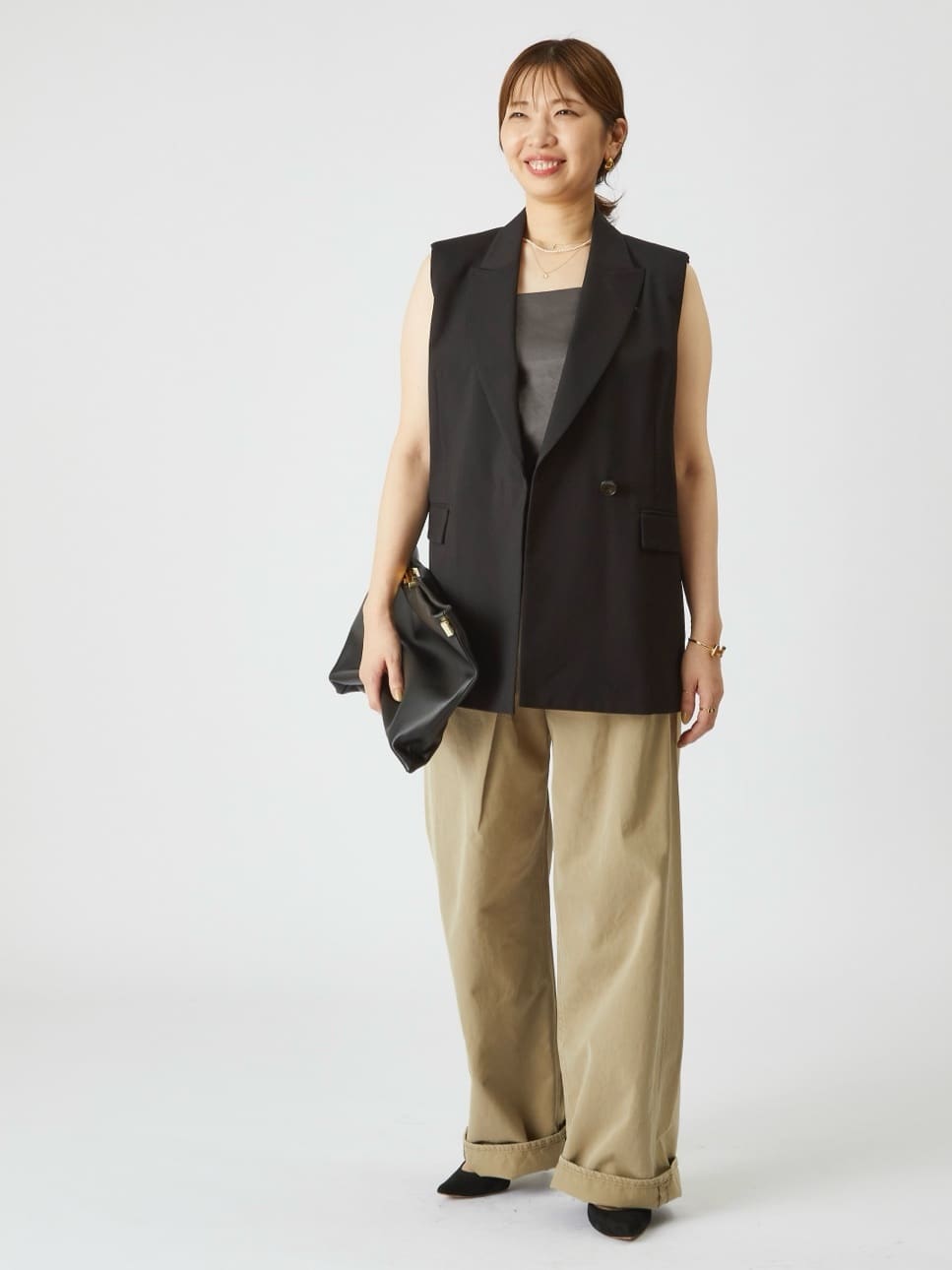 1er Arrondissementの【新型】サテンキャミソールを使ったコーディネートを紹介します。｜Rakuten Fashion(楽天ファッション／旧楽天ブランドアベニュー)6207276