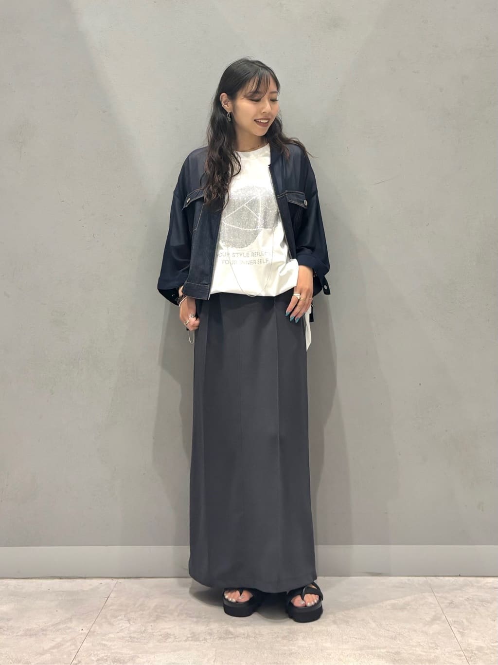 LASUDのデニム×シアーダブルジップブルゾンを使ったコーディネートを紹介します。｜Rakuten Fashion(楽天ファッション／旧楽天ブランドアベニュー)6210068