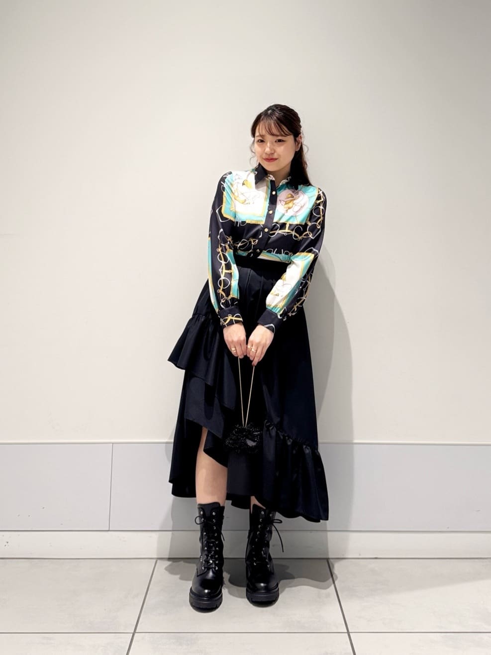 allurevilleのレースアップショートブーツを使ったコーディネートを紹介します。｜Rakuten Fashion(楽天ファッション／旧楽天ブランドアベニュー)6210332