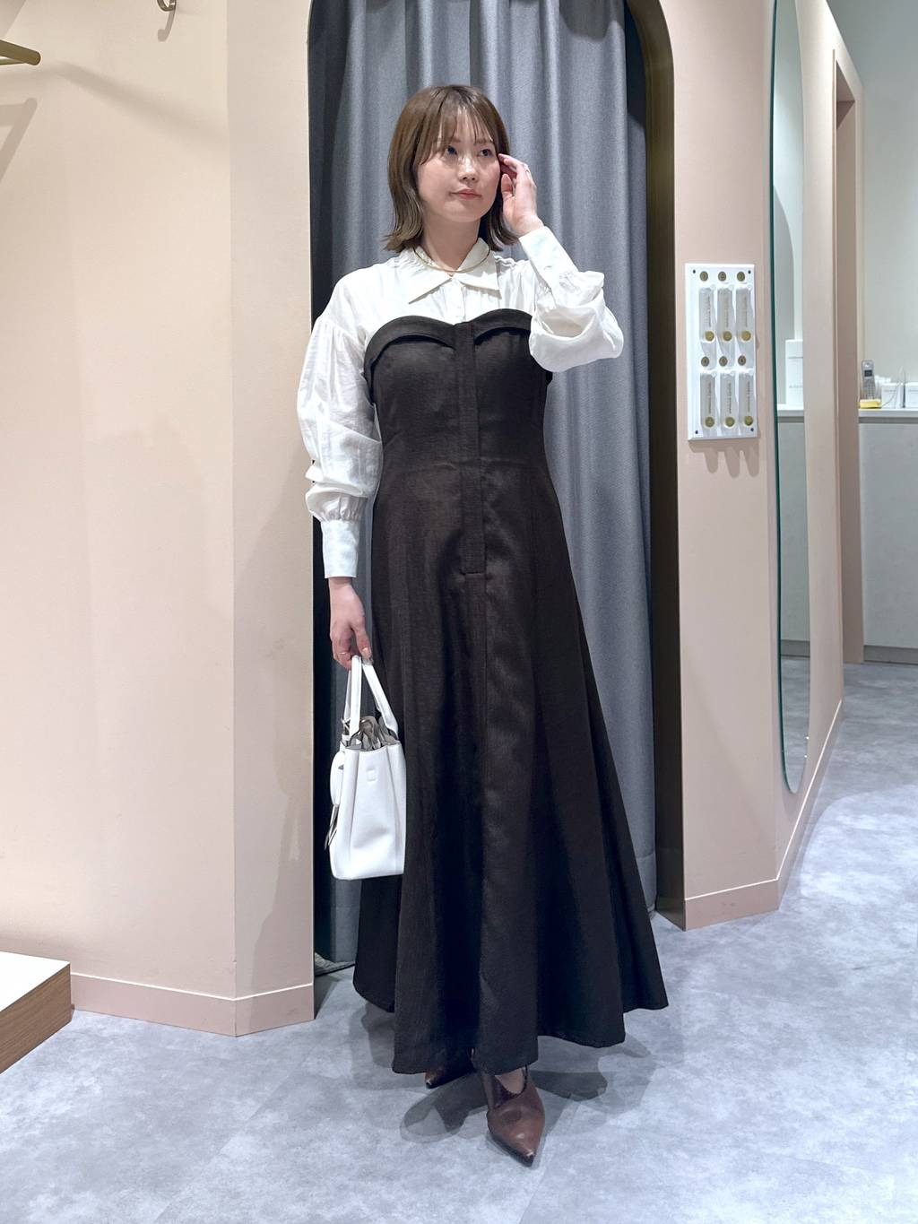 mysty womanのシャツドッキングワンピースを使ったコーディネートを紹介します。｜Rakuten Fashion(楽天ファッション／旧楽天ブランドアベニュー)6210610