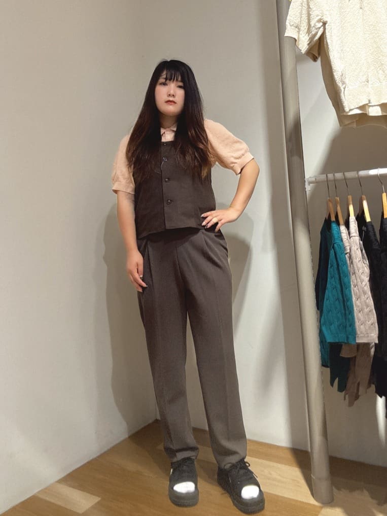 Green Parksのブークレ半袖ニットトップスを使ったコーディネートを紹介します。｜Rakuten Fashion(楽天ファッション／旧楽天ブランドアベニュー)6212998