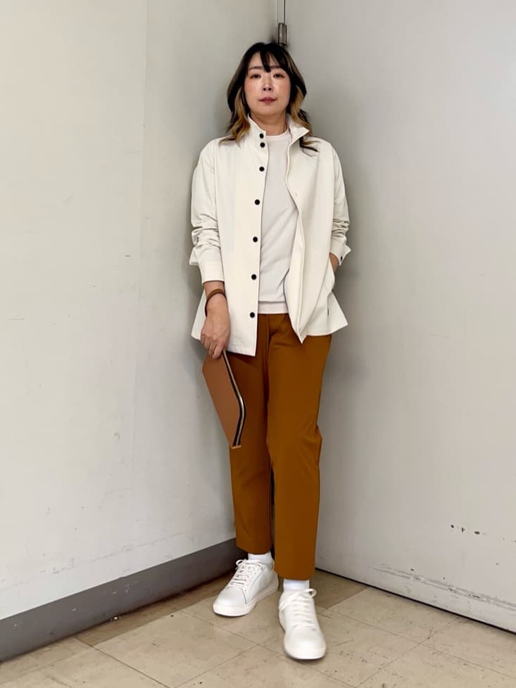 TAKEO KIKUCHIの【3D ナイロン ストレッチ】スタンドカラー シャツブルゾンを使ったコーディネートを紹介します。｜Rakuten Fashion(楽天ファッション／旧楽天ブランドアベニュー)6217743