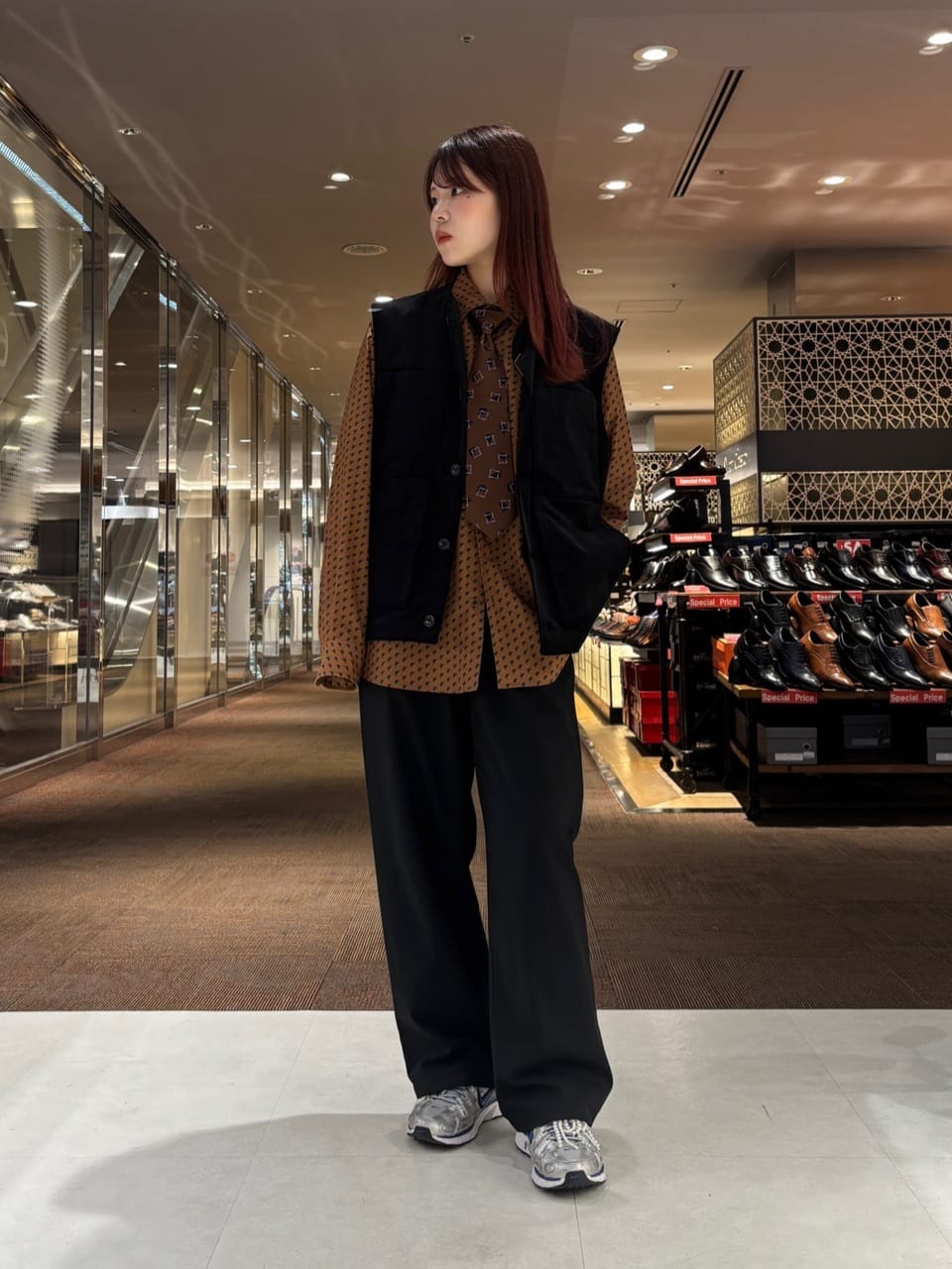 TAKEO KIKUCHIのTAKEO KIKUCHI - ボーラーハット小紋柄ネクタイを使ったコーディネートを紹介します。｜Rakuten Fashion(楽天ファッション／旧楽天ブランドアベニュー)6217980