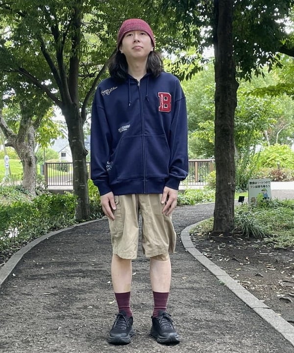 BEAMS HEARTのレタードワッペン ジップ パーカーを使ったコーディネートを紹介します。｜Rakuten Fashion(楽天ファッション／旧楽天ブランドアベニュー)6218654