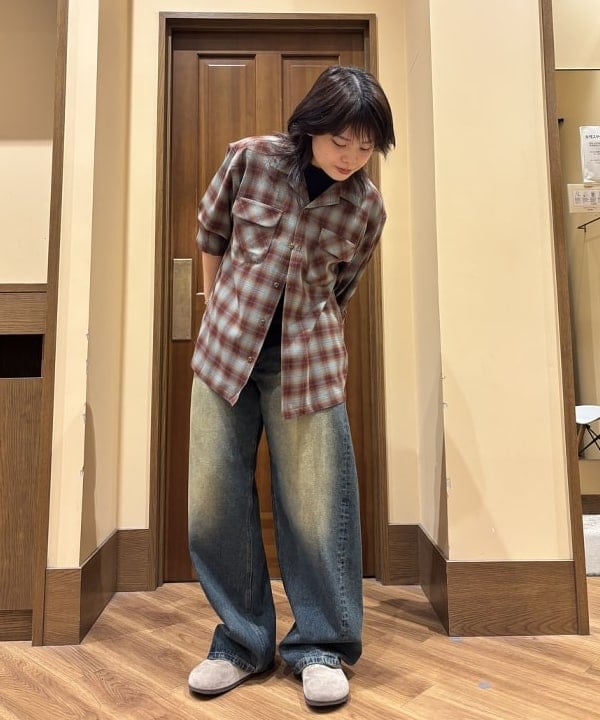 BEAMS HEARTのポリエステル レーヨン オンブレーチェック シャツを使ったコーディネートを紹介します。｜Rakuten Fashion(楽天ファッション／旧楽天ブランドアベニュー)6218693