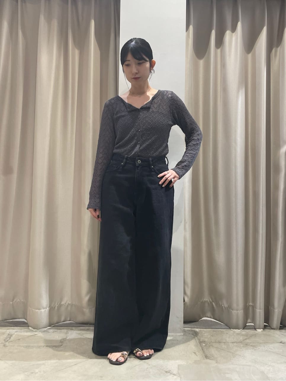 AMERICAN HOLICのレースカーディガンを使ったコーディネートを紹介します。｜Rakuten Fashion(楽天ファッション／旧楽天ブランドアベニュー)6220054